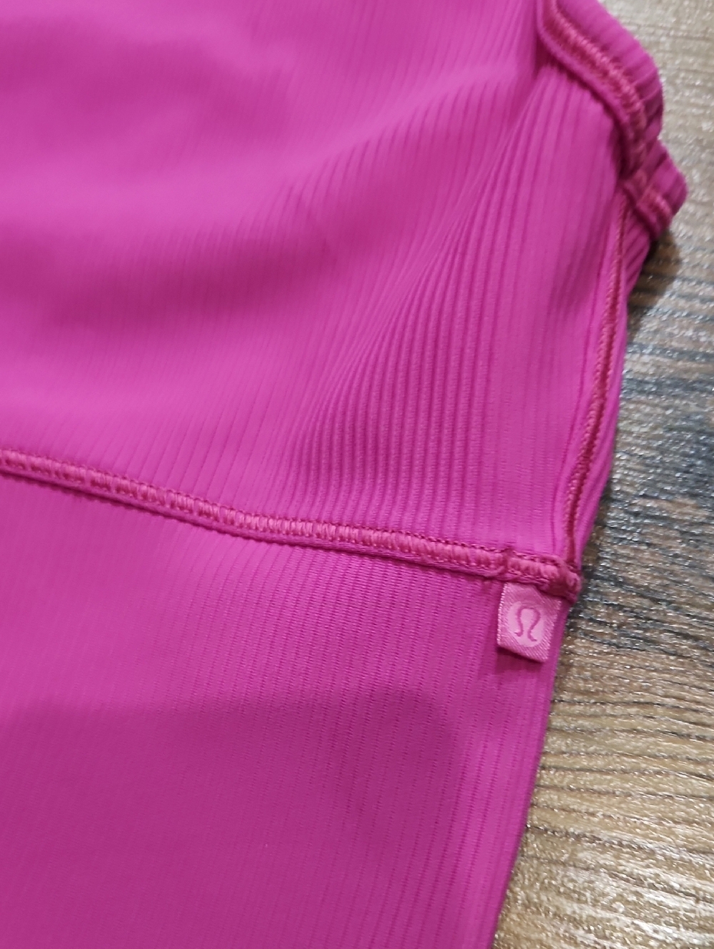 Lululemon Power Pivot Tank Top Ribbed Sonic Pink Small 2 Sporty Athletic - Picture 2 of 3